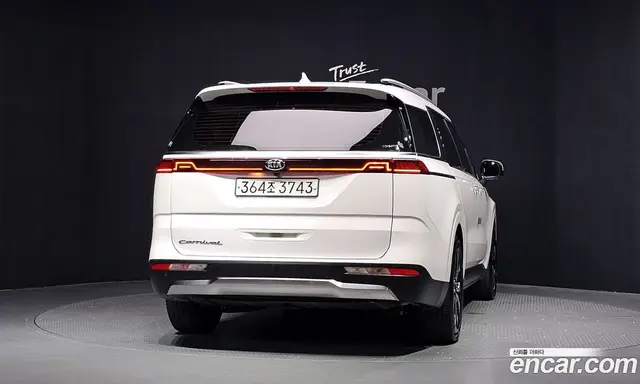 Kia Carnival 2021 2.2 автомат (гидро), миниатюра 4 Kia Carnival 2021 2.2 автомат (гидро), миниатюра 4