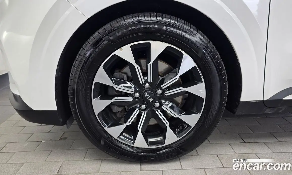 Kia Carnival 2021 2.2 автомат (гидро), фото 5 Kia Carnival 2021 2.2 автомат (гидро), фото 5