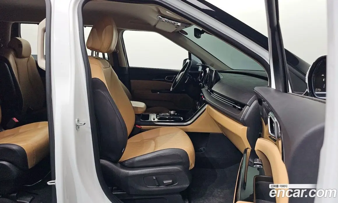 Kia Carnival 2022 2.2 автомат (гидро), фото 11