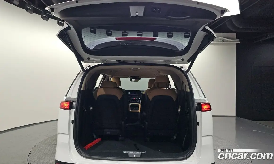 Kia Carnival 2022 2.2 автомат (гидро), фото 20