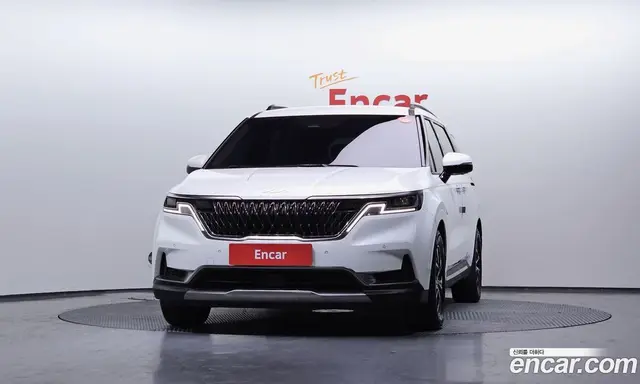 Kia Carnival 2022 2.2 автомат (гидро), миниатюра 3