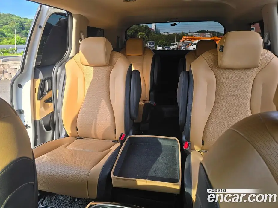 Kia Carnival 2023 2.2 автомат (гидро), фото 19 Kia Carnival 2023 2.2 автомат (гидро), фото 19