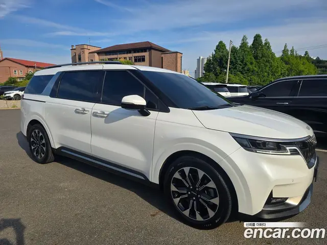 Kia Carnival 2023 2.2 автомат (гидро), миниатюра 3 Kia Carnival 2023 2.2 автомат (гидро), миниатюра 3