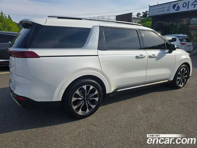 Kia Carnival 2023 2.2 автомат (гидро), миниатюра 4 Kia Carnival 2023 2.2 автомат (гидро), миниатюра 4