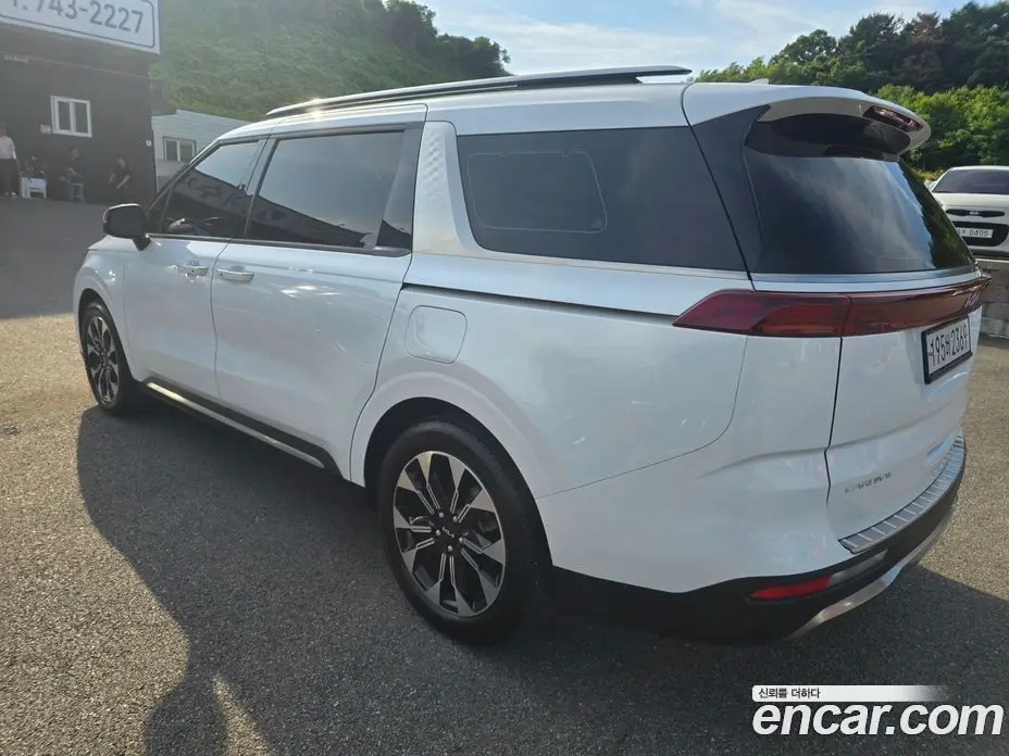 Kia Carnival 2023 2.2 автомат (гидро), фото 5 Kia Carnival 2023 2.2 автомат (гидро), фото 5