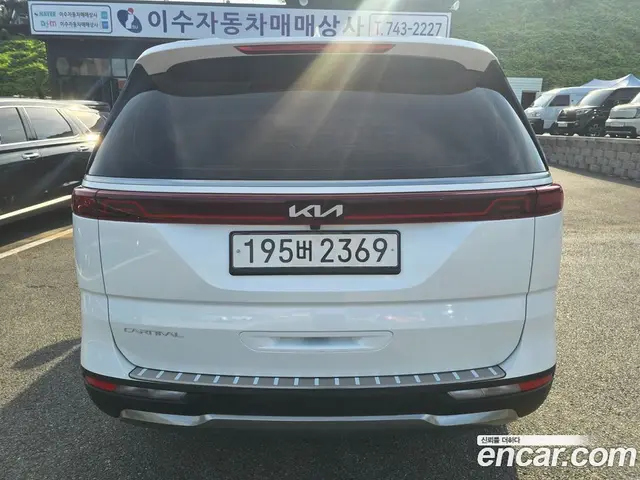 Kia Carnival 2023 2.2 автомат (гидро), миниатюра 6 Kia Carnival 2023 2.2 автомат (гидро), миниатюра 6