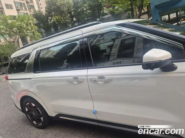 Kia Carnival 2025 2.2 автомат (гидро), миниатюра 4