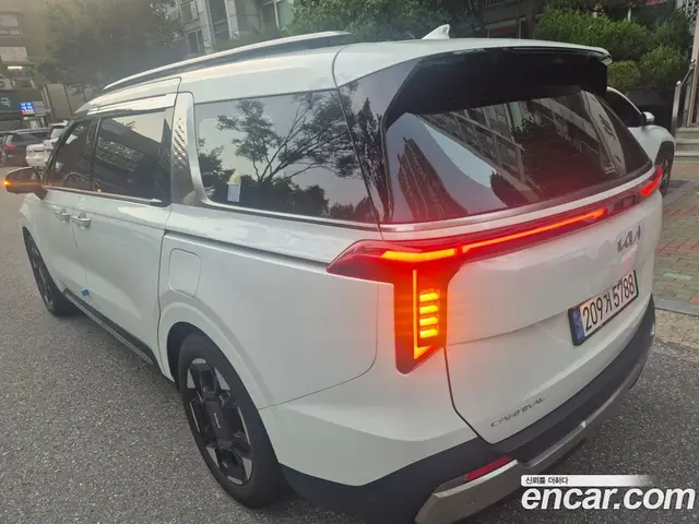 Kia Carnival 2025 2.2 автомат (гидро), миниатюра 5