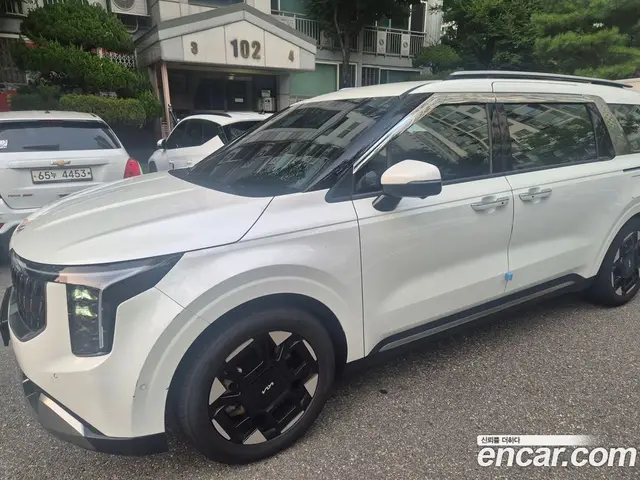 Kia Carnival 2025 2.2 автомат (гидро), миниатюра 6