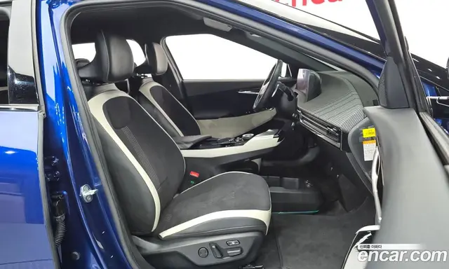 Kia EV6 2022 0.1 автомат (гидро), миниатюра 11 Kia EV6 2022 0.1 автомат (гидро), миниатюра 11