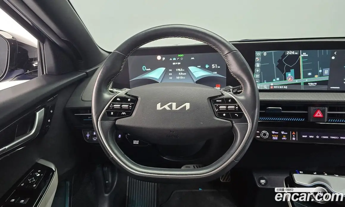 Kia EV6 2022 0.1 автомат (гидро), фото 13 Kia EV6 2022 0.1 автомат (гидро), фото 13