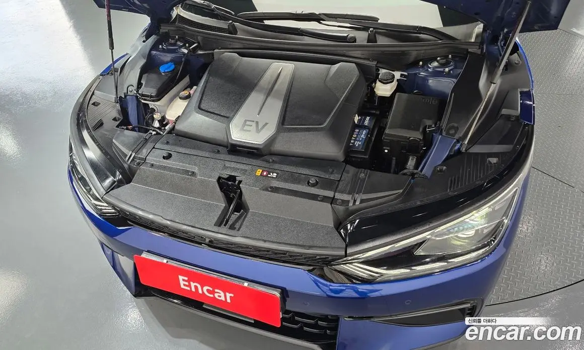 Kia EV6 2022 0.1 автомат (гидро), фото 6 Kia EV6 2022 0.1 автомат (гидро), фото 6