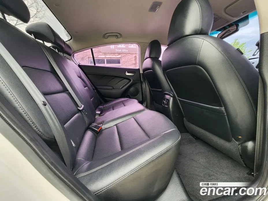 Kia K3 2014 1.6 автомат (гидро), фото 12 Kia K3 2014 1.6 автомат (гидро), фото 12