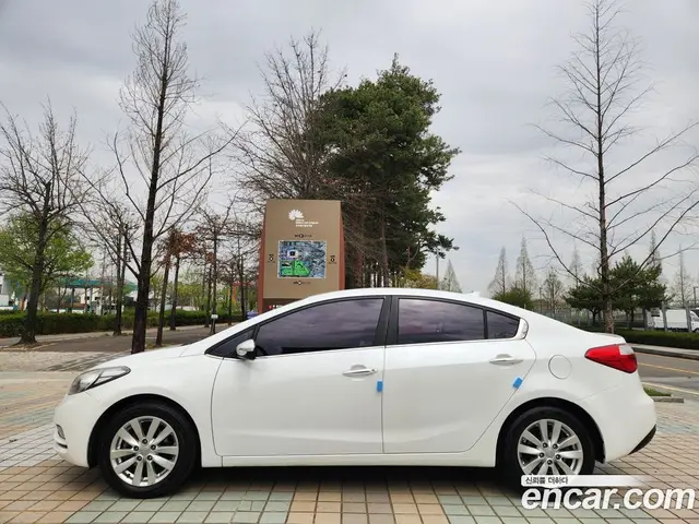 Kia K3 2014 1.6 автомат (гидро), миниатюра 8 Kia K3 2014 1.6 автомат (гидро), миниатюра 8