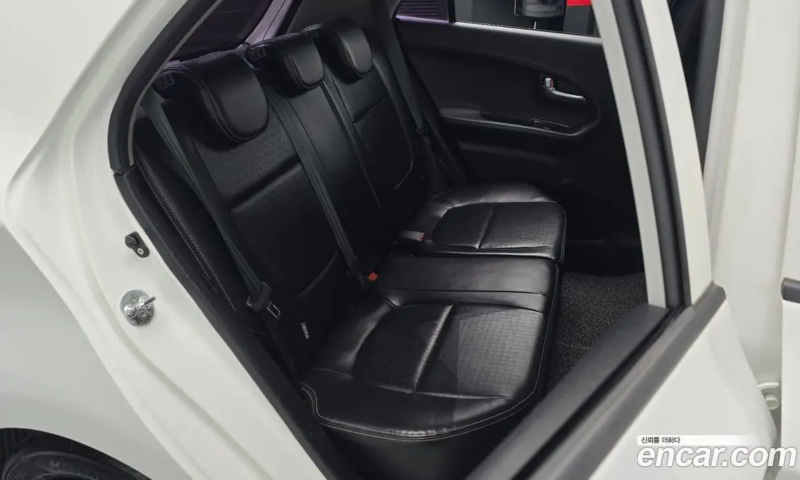 Kia Morning 2015 1.0 автомат (гидро), фото 16 Kia Morning 2015 1.0 автомат (гидро), фото 16