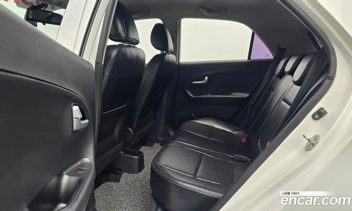 Kia Morning 2015 1.0 автомат (гидро), фото 18 Kia Morning 2015 1.0 автомат (гидро), фото 18