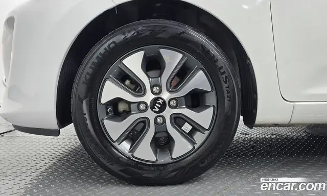 Kia Morning 2015 1.0 автомат (гидро), миниатюра 5 Kia Morning 2015 1.0 автомат (гидро), миниатюра 5