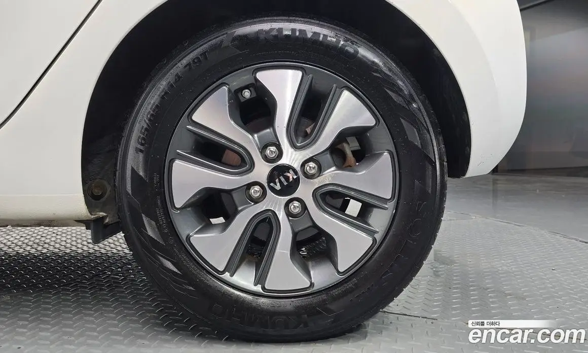 Kia Morning 2015 1.0 автомат (гидро), фото 7 Kia Morning 2015 1.0 автомат (гидро), фото 7