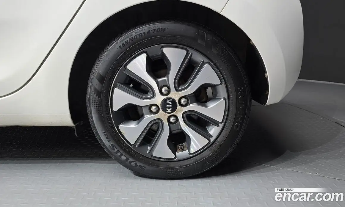 Kia Morning 2015 1.0 автомат (гидро), фото 7 Kia Morning 2015 1.0 автомат (гидро), фото 7