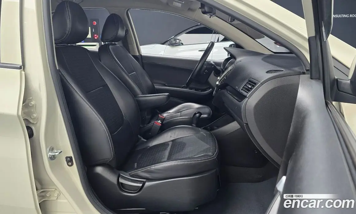 Kia Morning 2016 1.0 автомат (гидро), фото 10 Kia Morning 2016 1.0 автомат (гидро), фото 10