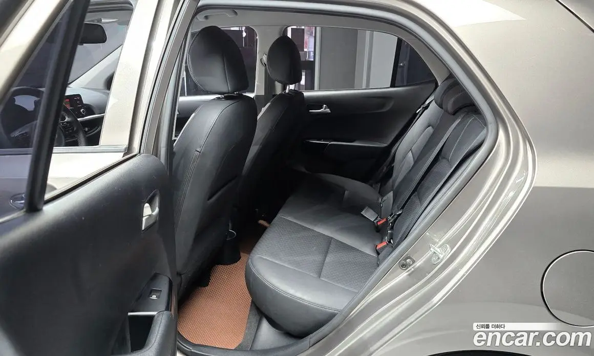 Kia Morning 2017 1.0 автомат (гидро), фото 18 Kia Morning 2017 1.0 автомат (гидро), фото 18