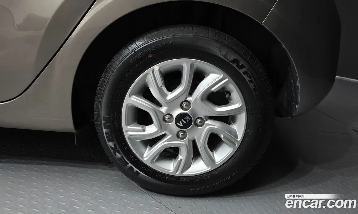 Kia Morning 2017 1.0 автомат (гидро), фото 7 Kia Morning 2017 1.0 автомат (гидро), фото 7
