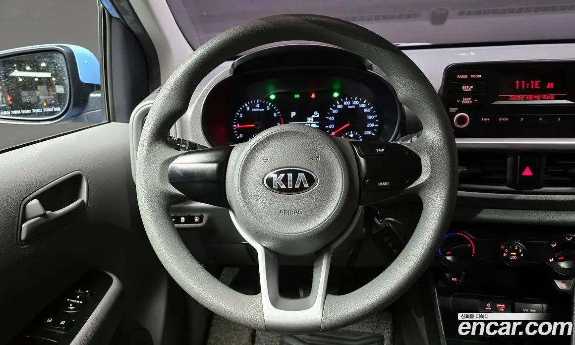 Kia Morning 2017 1.0 автомат (гидро), фото 18 Kia Morning 2017 1.0 автомат (гидро), фото 18