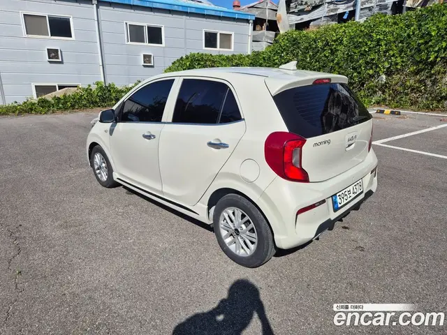 Kia Morning 2022 1.0 автомат (гидро), миниатюра 2 Kia Morning 2022 1.0 автомат (гидро), миниатюра 2