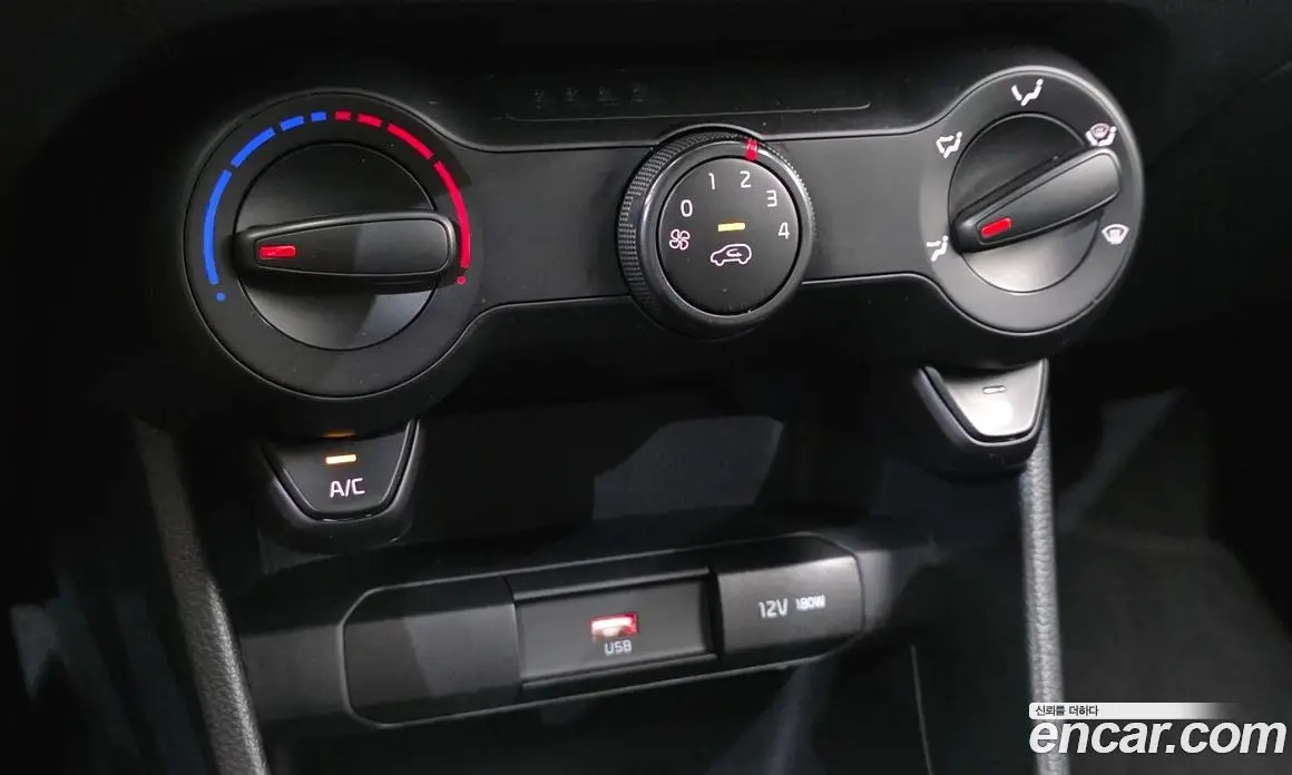 Kia Morning 2022 1.0 автомат (гидро), фото 11