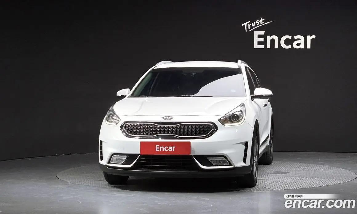 Kia Niro 2016 1.6 автомат (гидро), фото 3