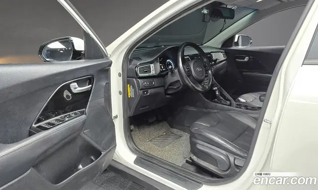 Kia Niro 2016 1.6 автомат (гидро), миниатюра 10