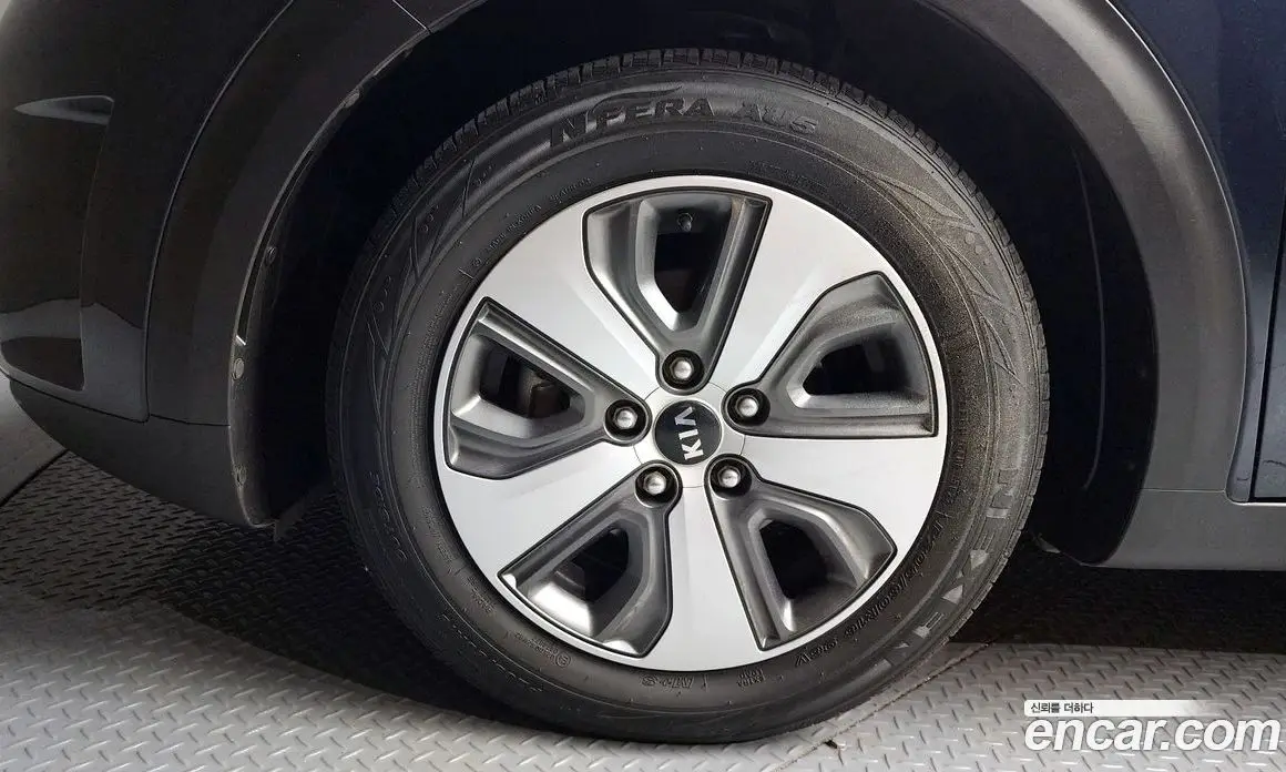 Kia Niro 2019 1.6 автомат (гидро), фото 5