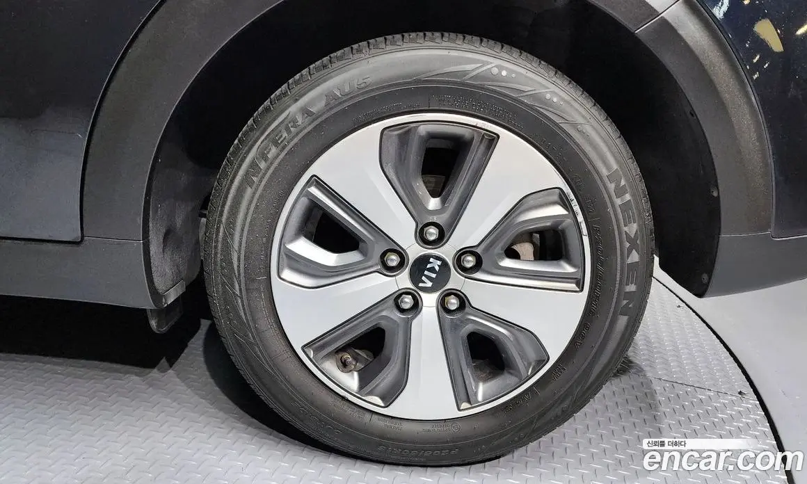 Kia Niro 2019 1.6 автомат (гидро), фото 7
