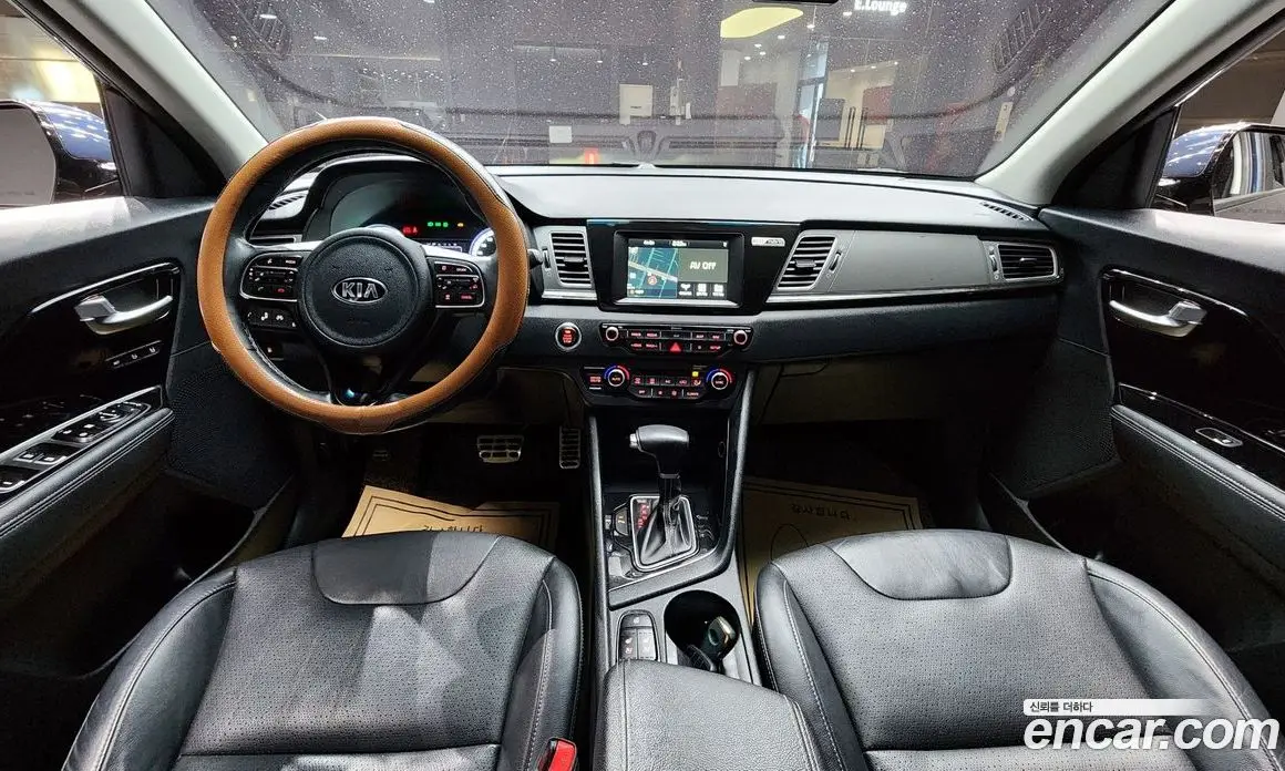 Kia Niro 2019 1.6 автомат (гидро), фото 10