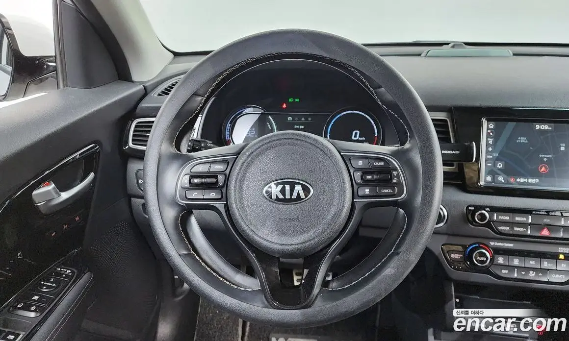Kia Niro 2020 0.2 автомат (гидро), фото 19
