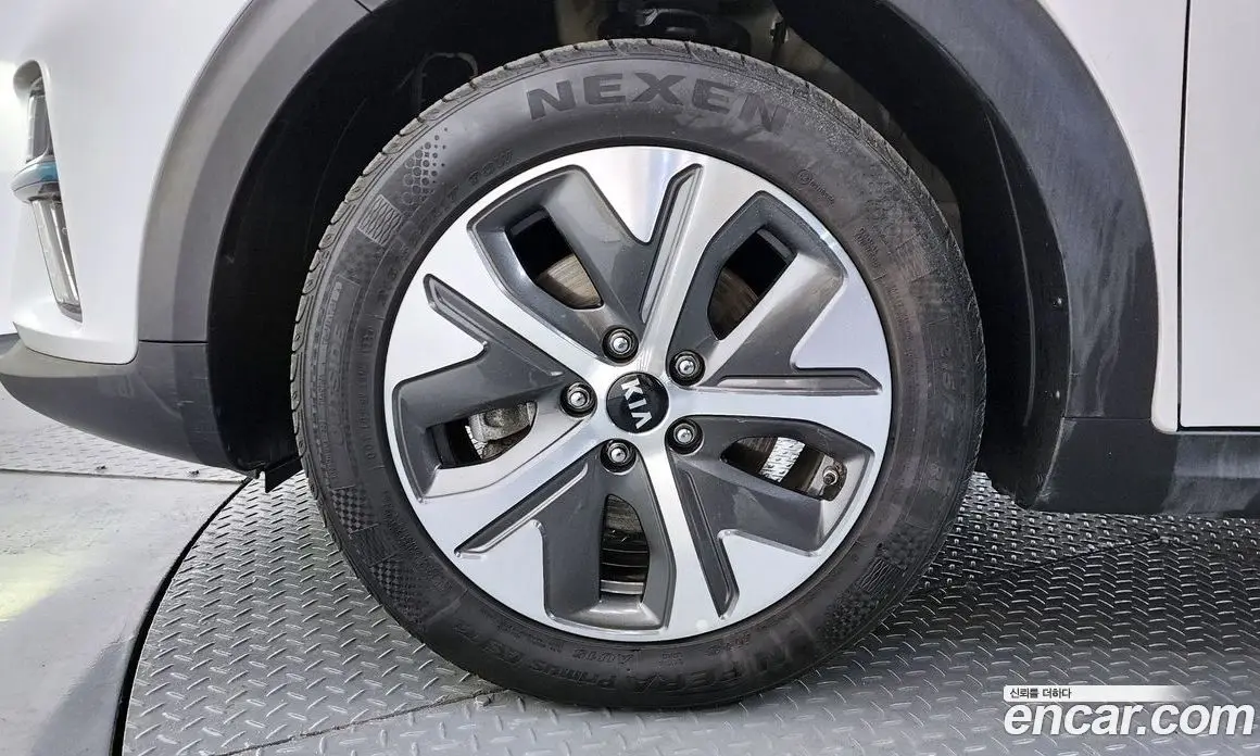 Kia Niro 2020 0.2 автомат (гидро), фото 5