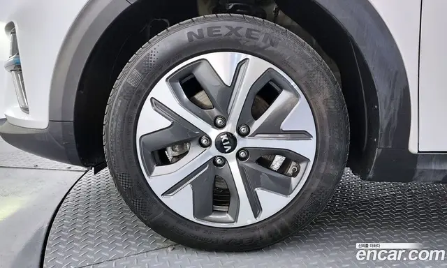 Kia Niro 2020 0.2 автомат (гидро), миниатюра 5