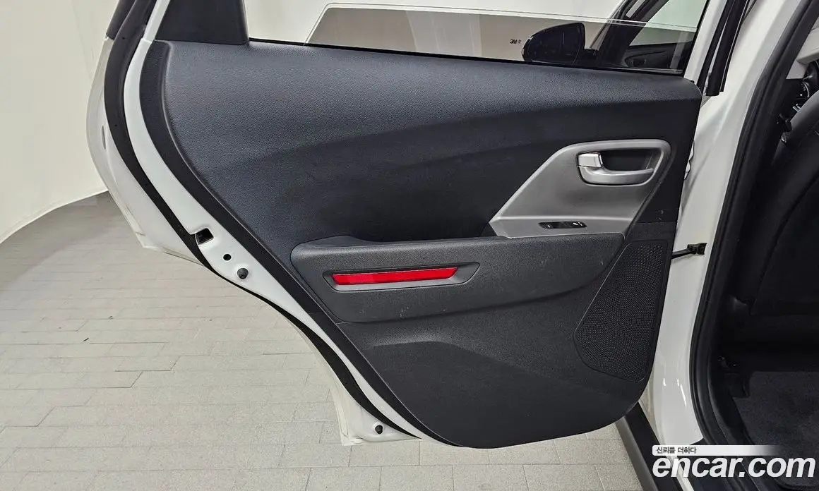 Kia Niro 2022 0.2 автомат (гидро), фото 15