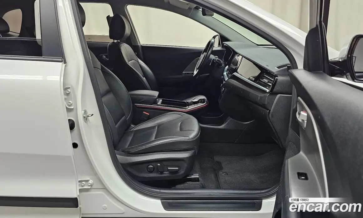 Kia Niro 2022 0.2 автомат (гидро), фото 16