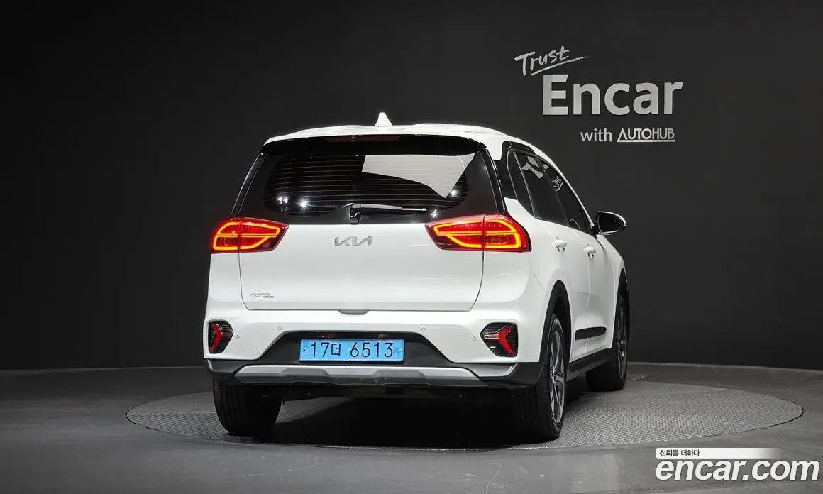Kia Niro 2022 0.2 автомат (гидро), фото 4