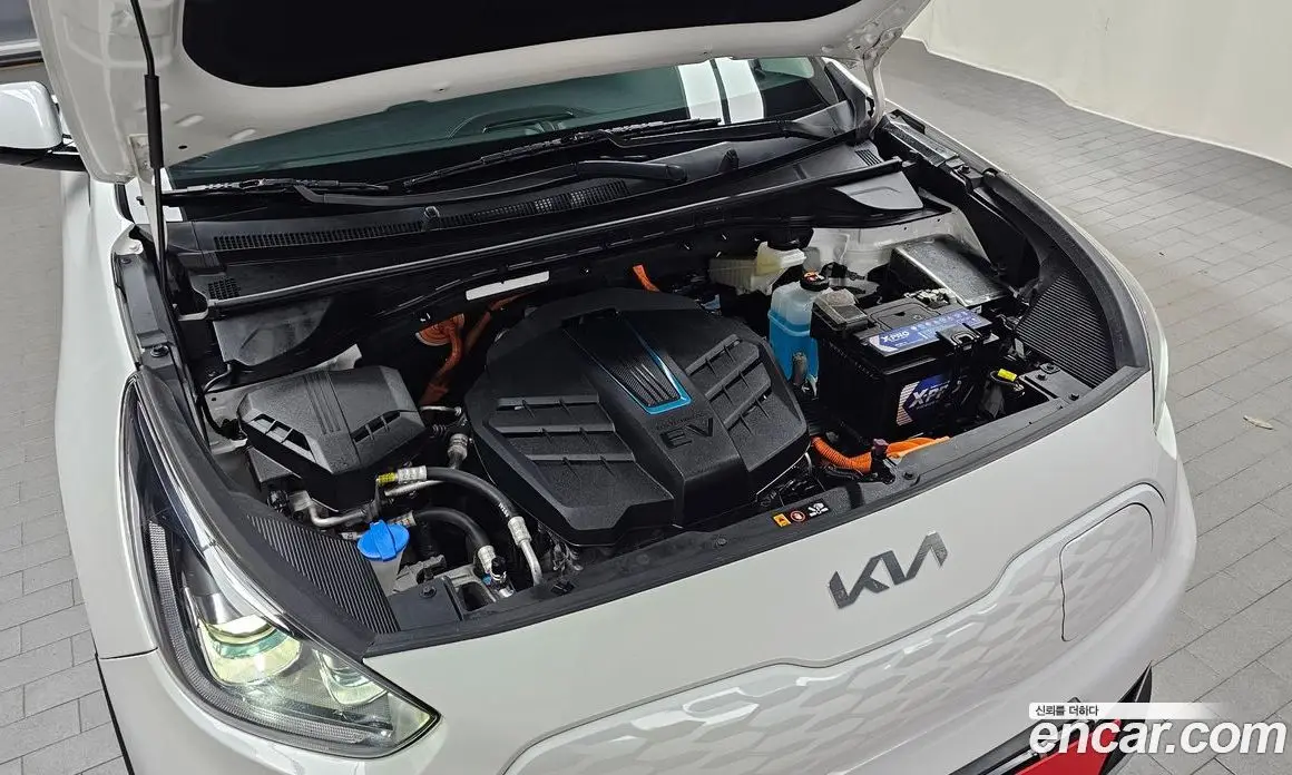 Kia Niro 2022 0.2 автомат (гидро), фото 6