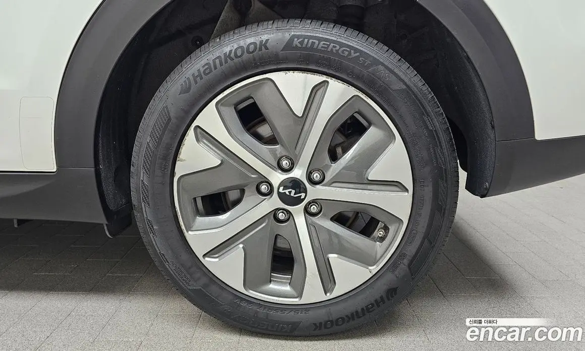 Kia Niro 2022 0.2 автомат (гидро), фото 7