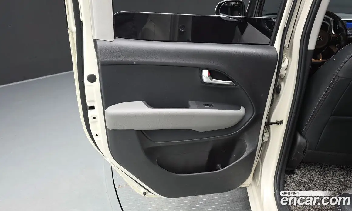 Kia Ray 2020 1.0 автомат (гидро), фото 15 Kia Ray 2020 1.0 автомат (гидро), фото 15