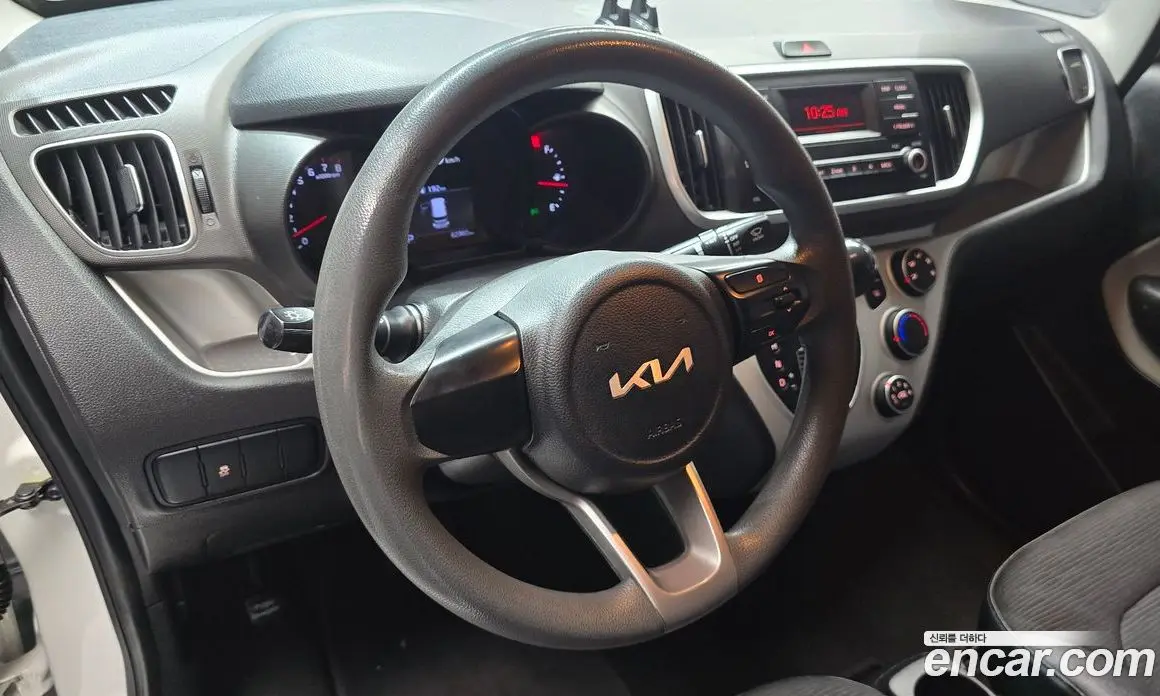 Kia Ray 2021 1.0 автомат (гидро), фото 13