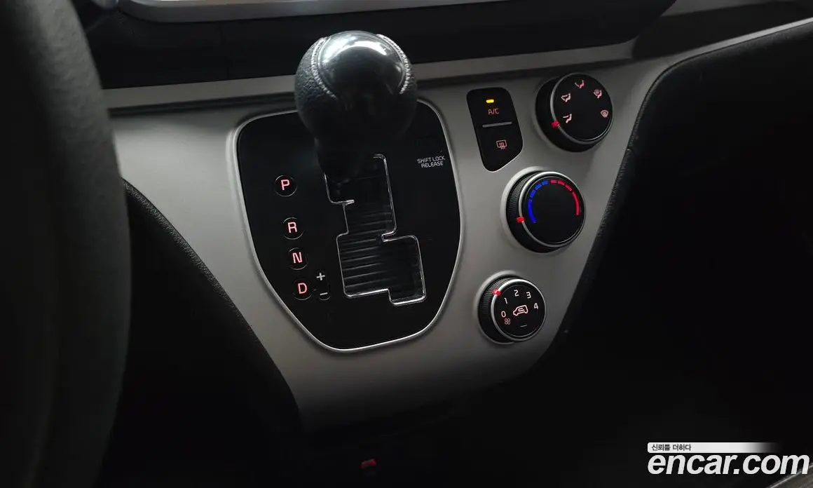 Kia Ray 2021 1.0 автомат (гидро), фото 9
