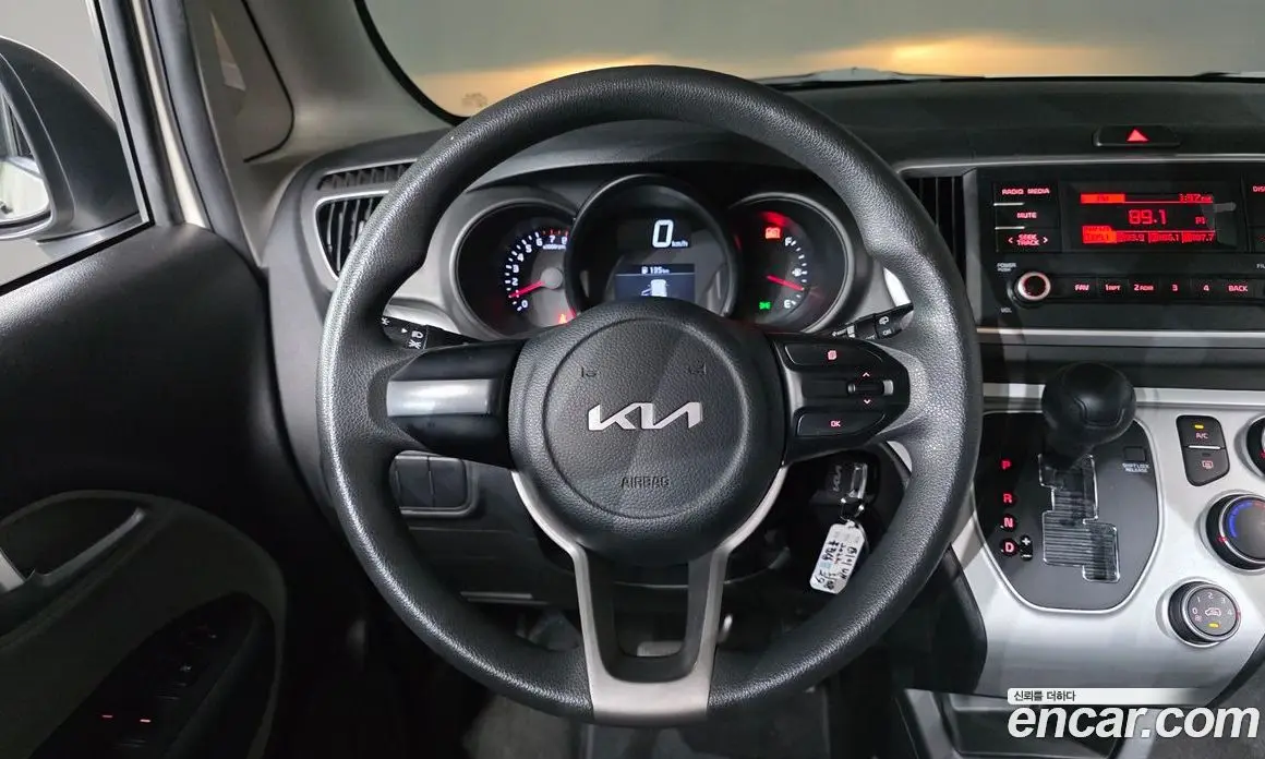 Kia Ray 2022 1.0 автомат (гидро), фото 13