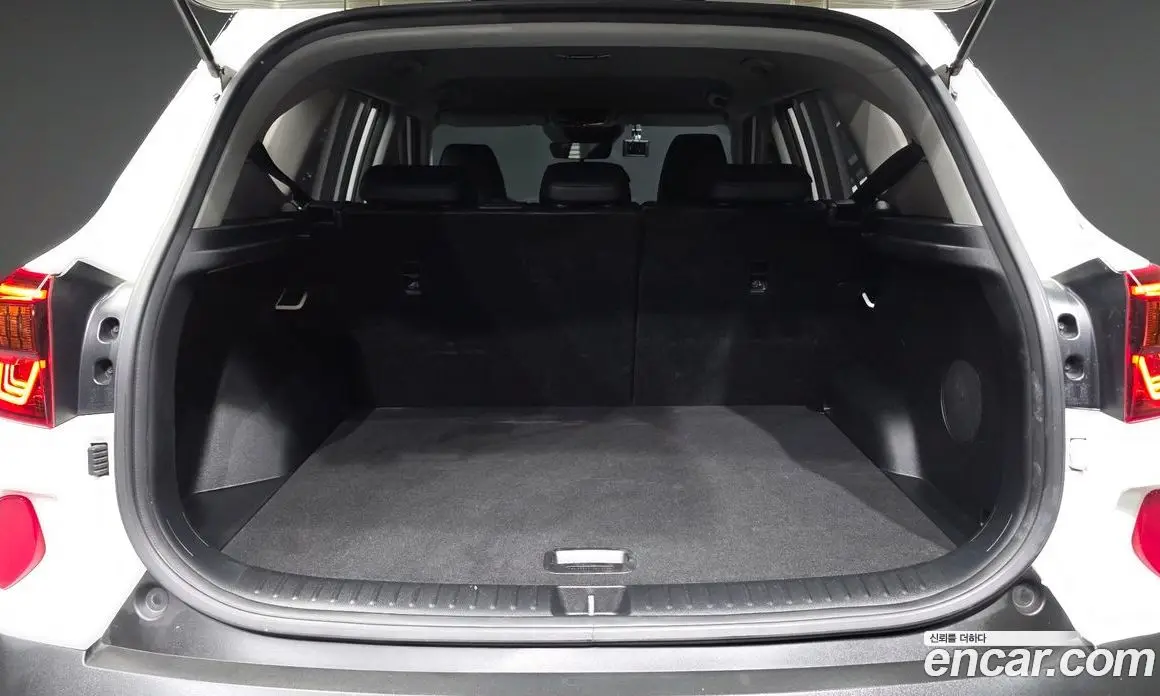 Kia Seltos 2019 1.6 автомат (гидро), фото 20