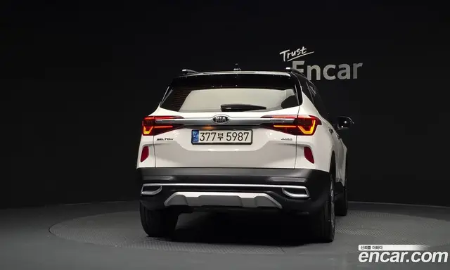 Kia Seltos 2019 1.6 автомат (гидро), миниатюра 4