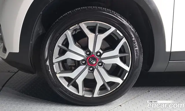 Kia Seltos 2019 1.6 автомат (гидро), миниатюра 5