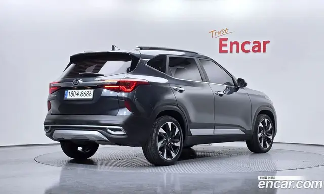 Kia Seltos 2021 1.6 автомат (гидро), миниатюра 2